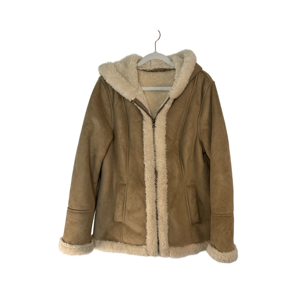 Faux Suede and Fur hooded Shearling coat. Camel color Size L Retro cozy soft
